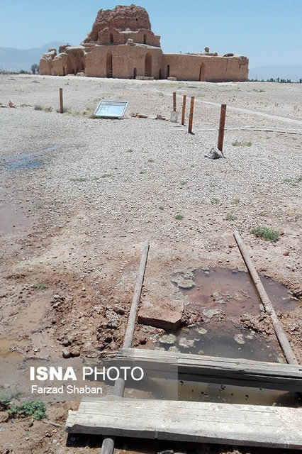 حال و روز کاخ ساسانی سروستان مساعد نیست